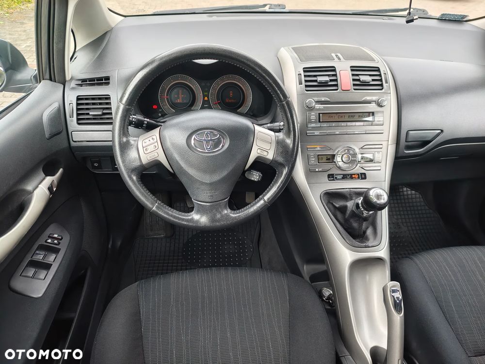 Toyota Auris 1.6 VVT-i Sol - 7