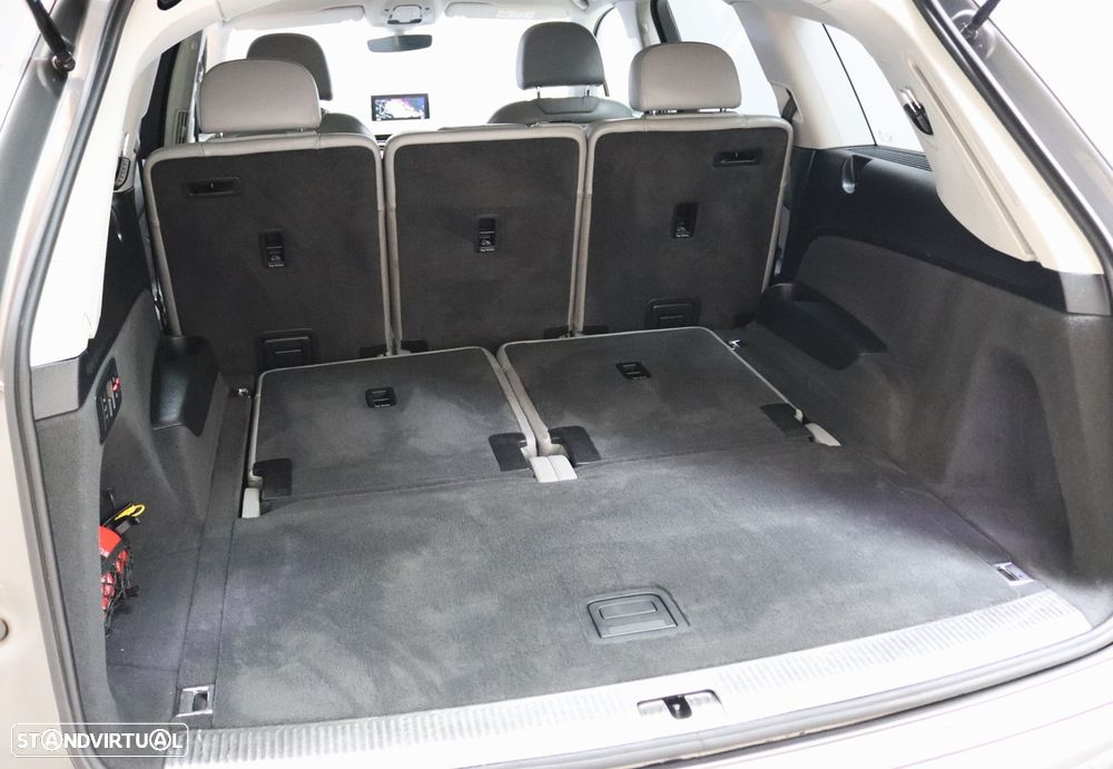 Audi Q7 3.0 TDI quattro tiptronic 7L - 44