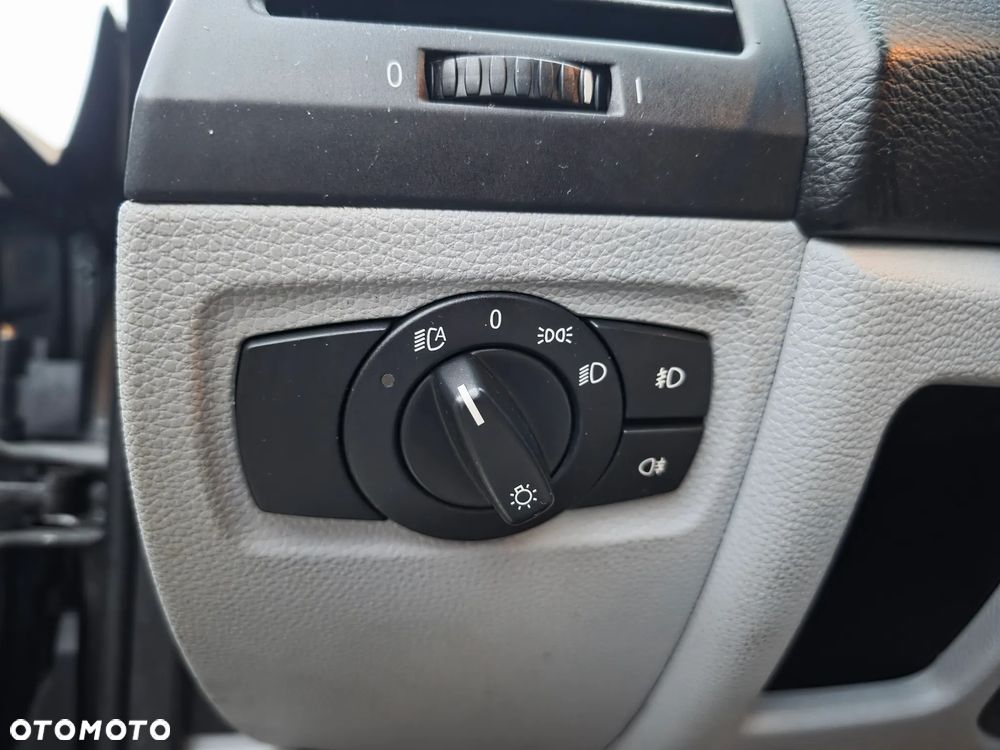 BMW Seria 1 123d DPF Edition Lifestyle - 19