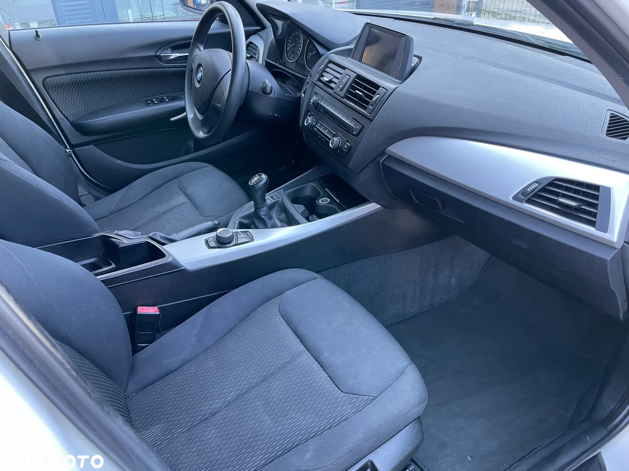 BMW Seria 1 114i - 25