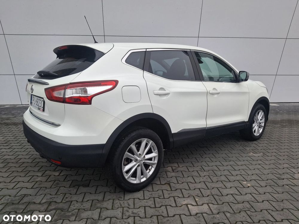 Nissan Qashqai 1.6 dCi 4 x 4 DPF Start/Stop tekna - 3