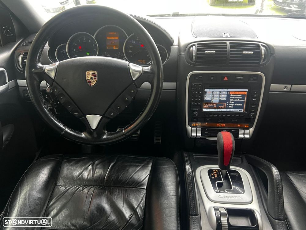 Porsche Cayenne S Tiptronic - 22