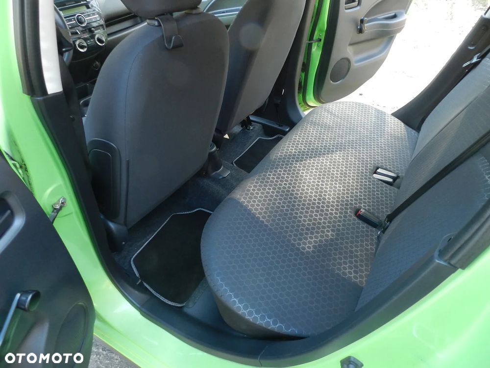 Mitsubishi Space Star - 13