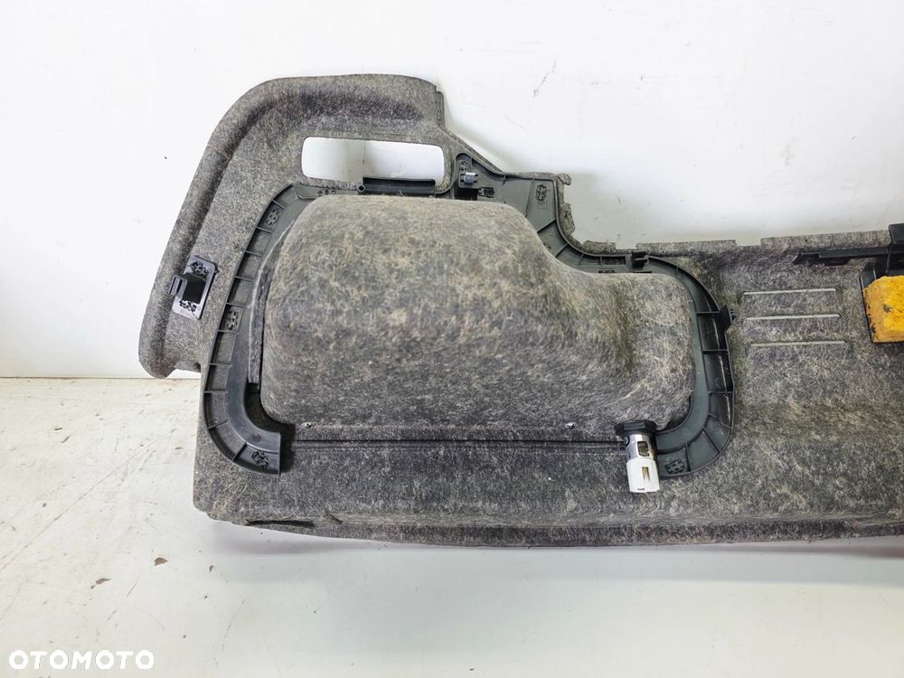 TAPICERKA BOCZEK BAGAŻNIKA PRAWY TYŁ AUDI A5 8F CABRIO 8F0863880A CA9 - 8