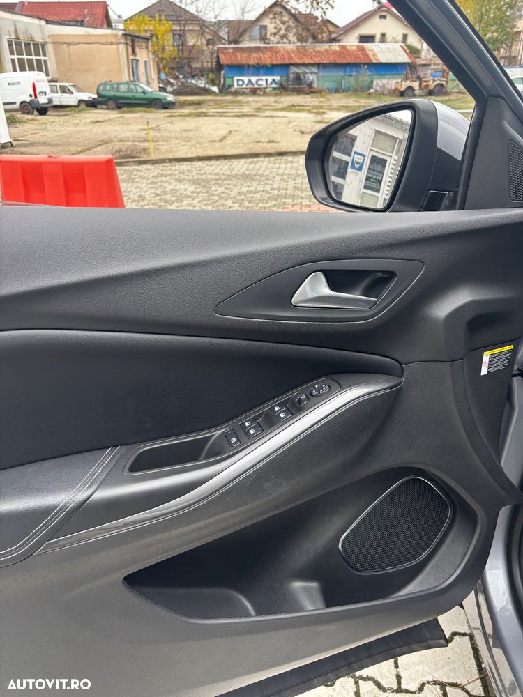 Opel Grandland X 1.2 Turbo START/STOP Business Edition - 10