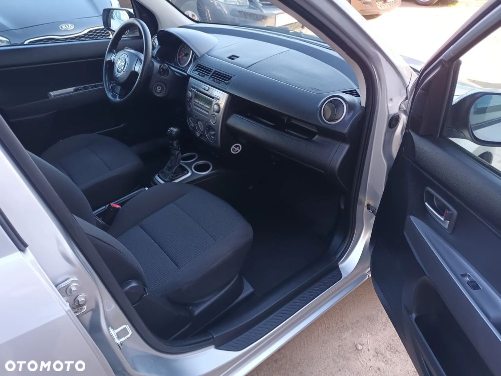 Mazda 2 1.4l Exclusive - 29