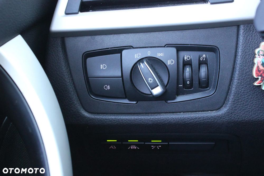 BMW Seria 3 318d Advantage - 16