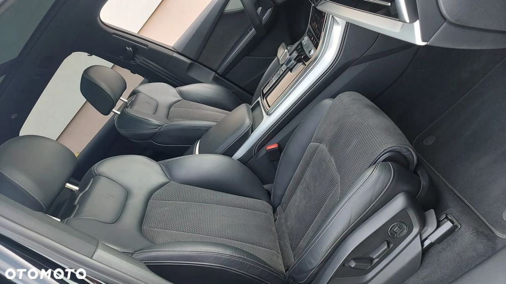 Audi Q7 55 TFSI quattro tiptronic S line - 35