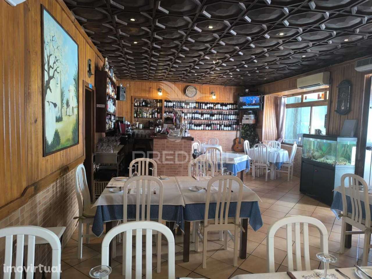 Restaurante totalmente mobilado e equipado, com habitação no 1º pis... - Grande imagem: 2/21