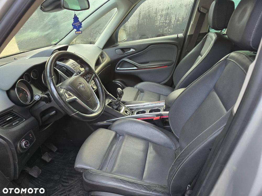 Opel Zafira 2.0 CDTI Cosmo - 8