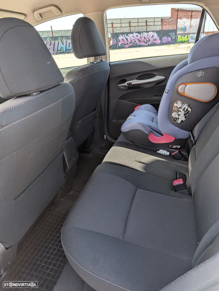 Toyota Auris 1.4 D-4D Comfort - 12