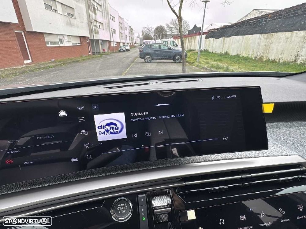 Peugeot E-5008 73 kWh Allure - 27