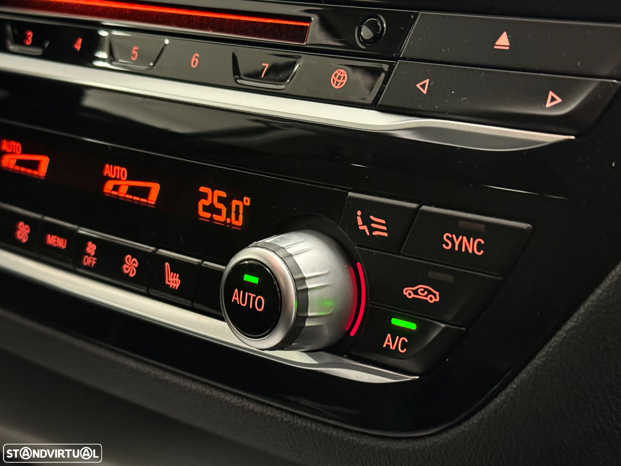 BMW 520 d Touring Aut. Sport Line - 27