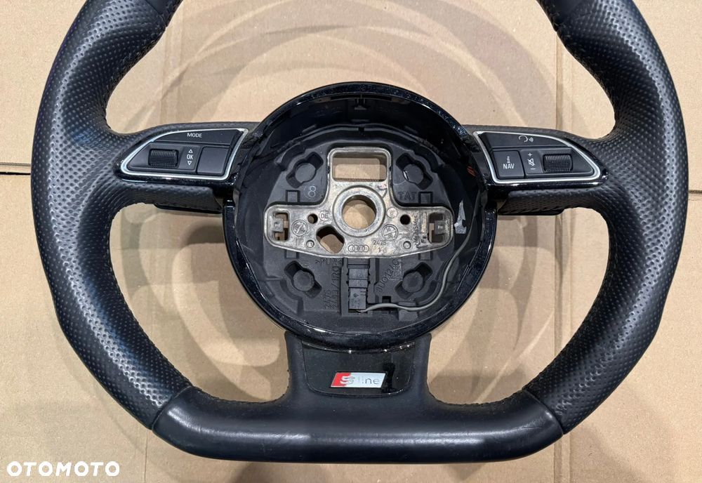 Audi A4 B8 8K Lift A5 8T S-line kierownica ścięta perforowana - 2