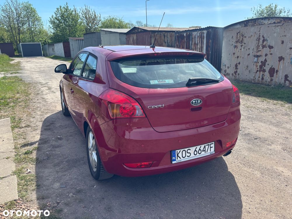 Kia Ceed 1.6 Comfort + - 5