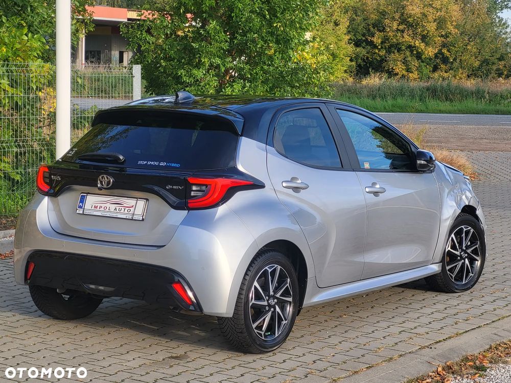 Toyota Yaris Hybrid 1.5 Premiere Edition - 4