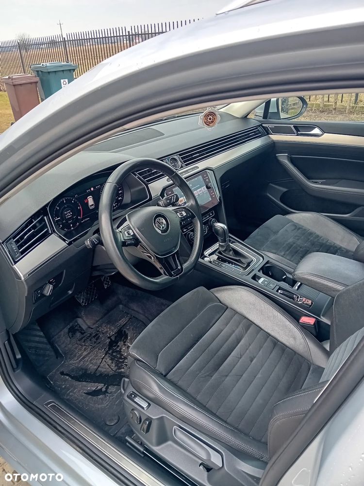 Volkswagen Passat 2.0 TDI Bi-Turbo BMT 4Mot Highline DSG - 8