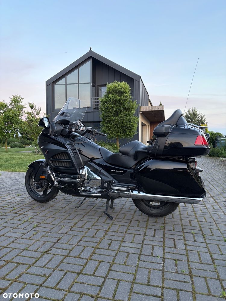 Honda GL - 8