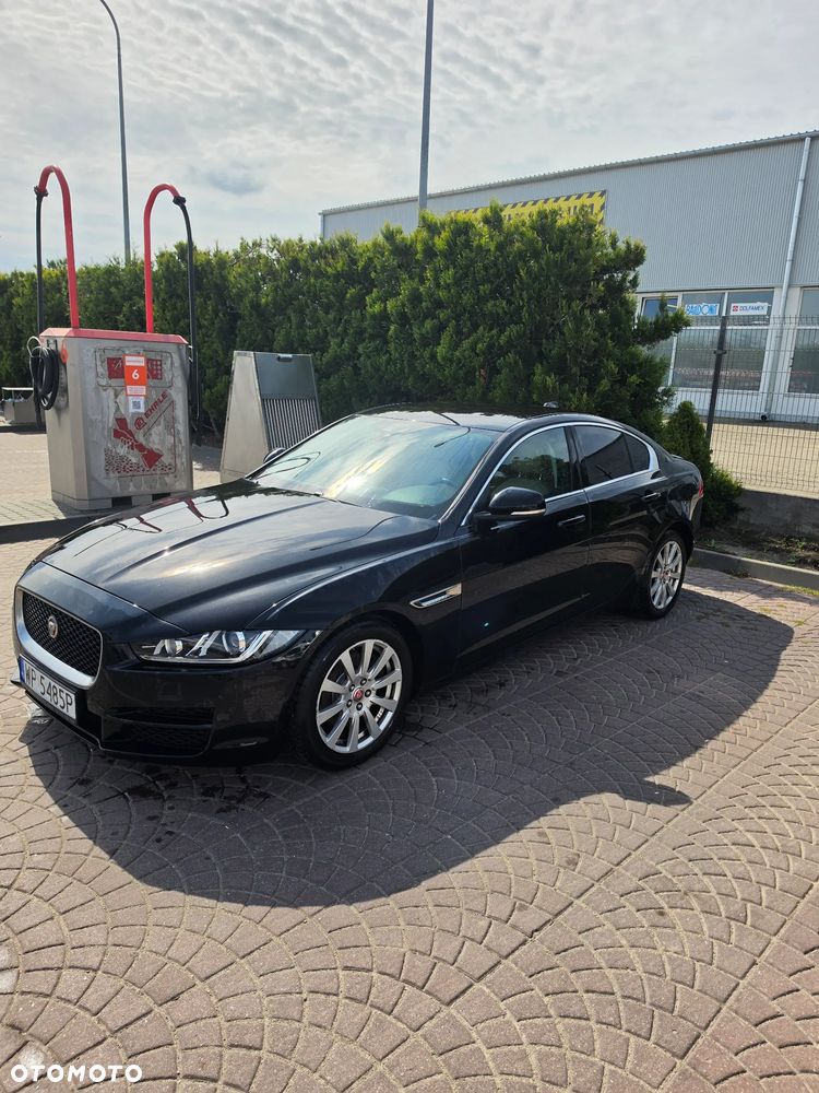 Jaguar XE 2.0 D Prestige - 19