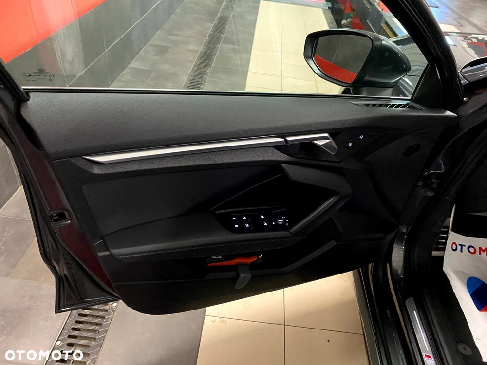 Audi A3 Limousine 30 TDI S Line S tronic - 16