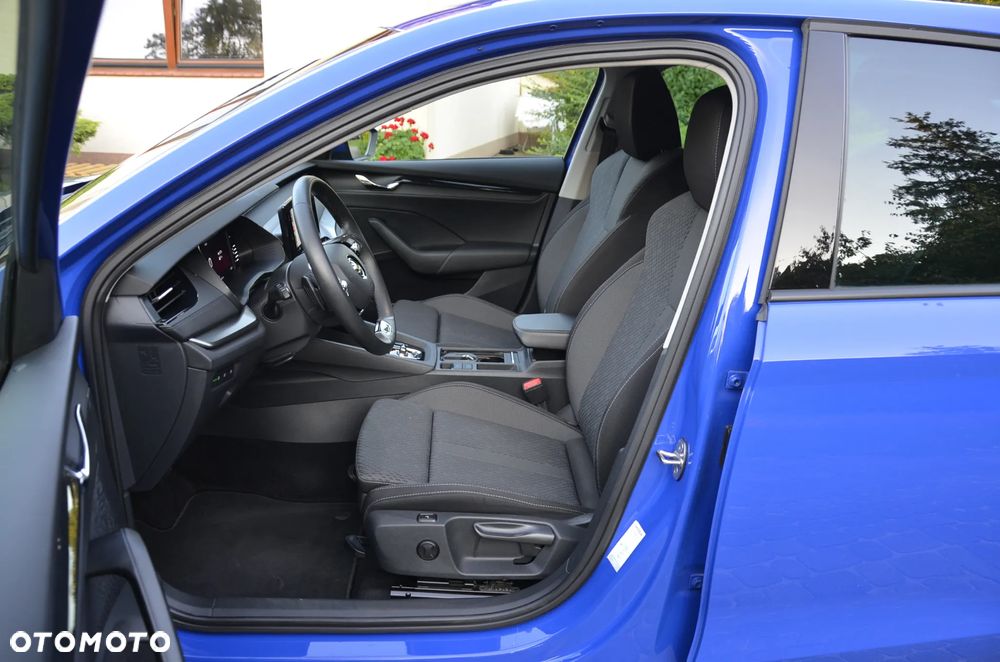 Skoda Octavia 2.0 TDI DSG Ambition - 6