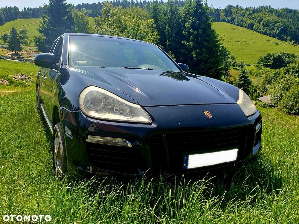 Porsche Cayenne - 4