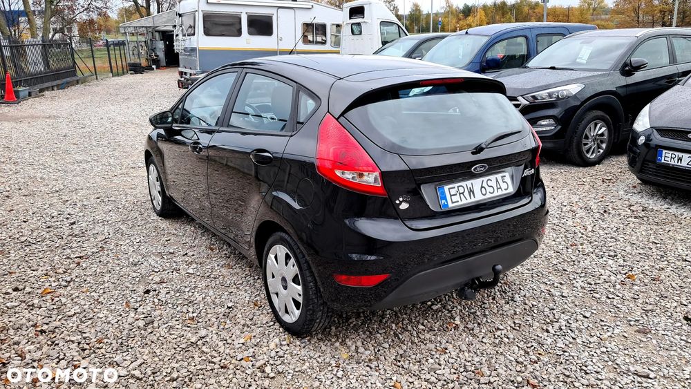Ford Fiesta 1.25 Ambiente - 11