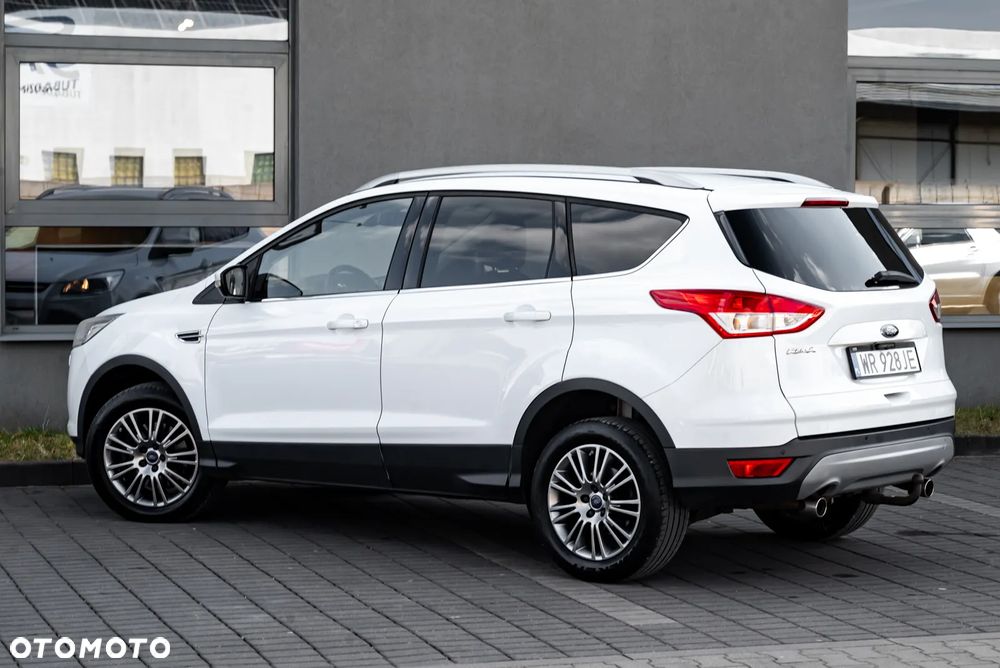 Ford Kuga 2.0 TDCi 2x4 Titanium - 6