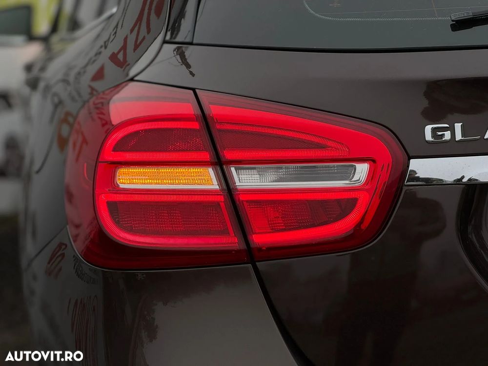 Mercedes-Benz GLA 200 (CDI) d 4Matic 7G-DCT - 23