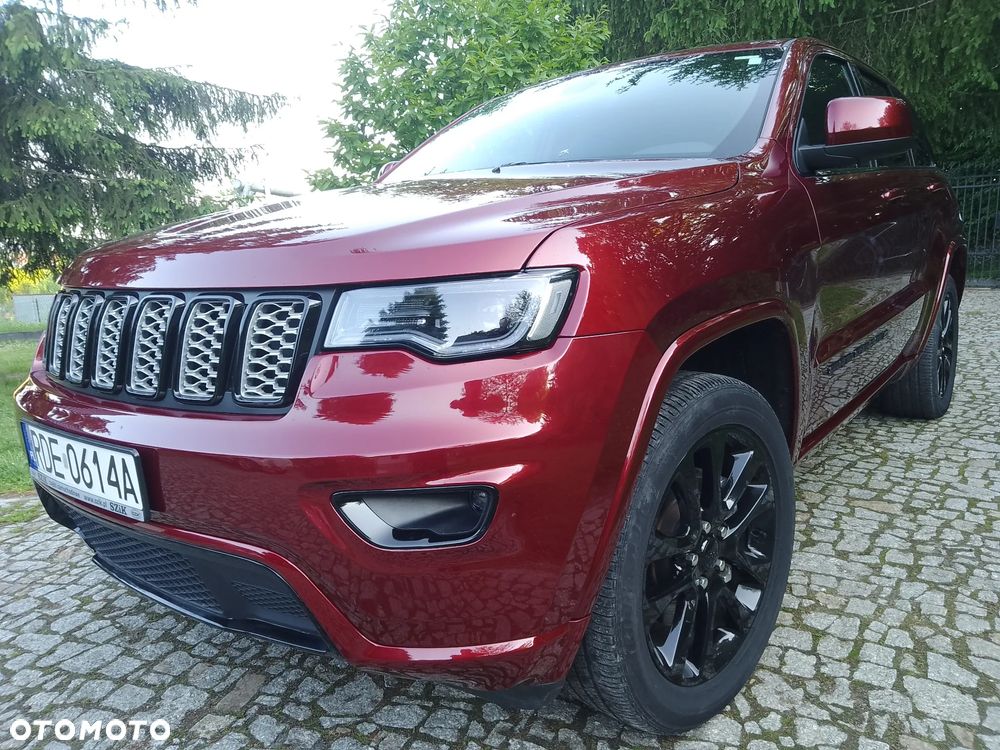 Jeep Grand Cherokee - 8