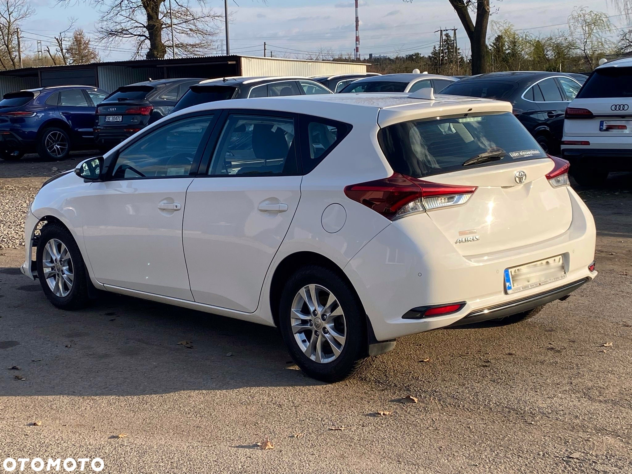 Toyota Auris 1.33 VVT-i Comfort - 12