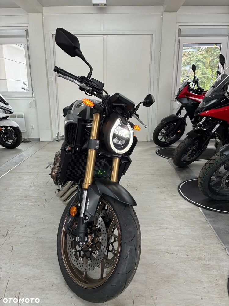 Honda CB - 9