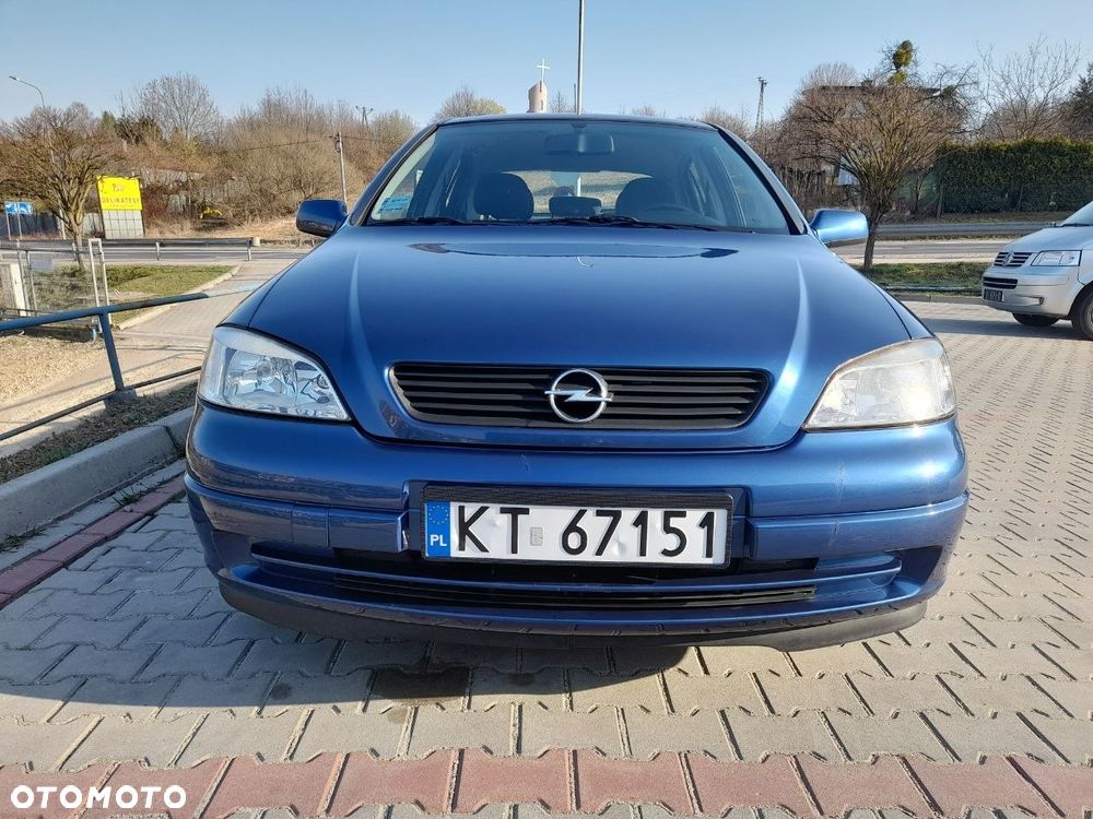 Opel Astra - 2