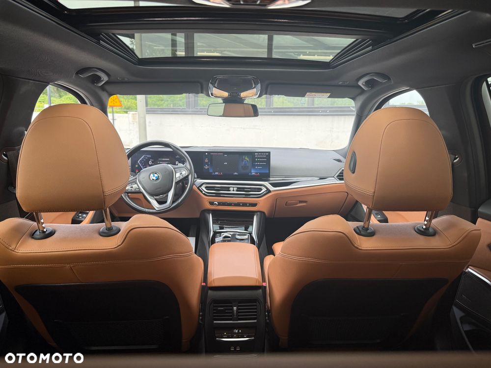 BMW Seria 3 318d Touring M Sport - 36