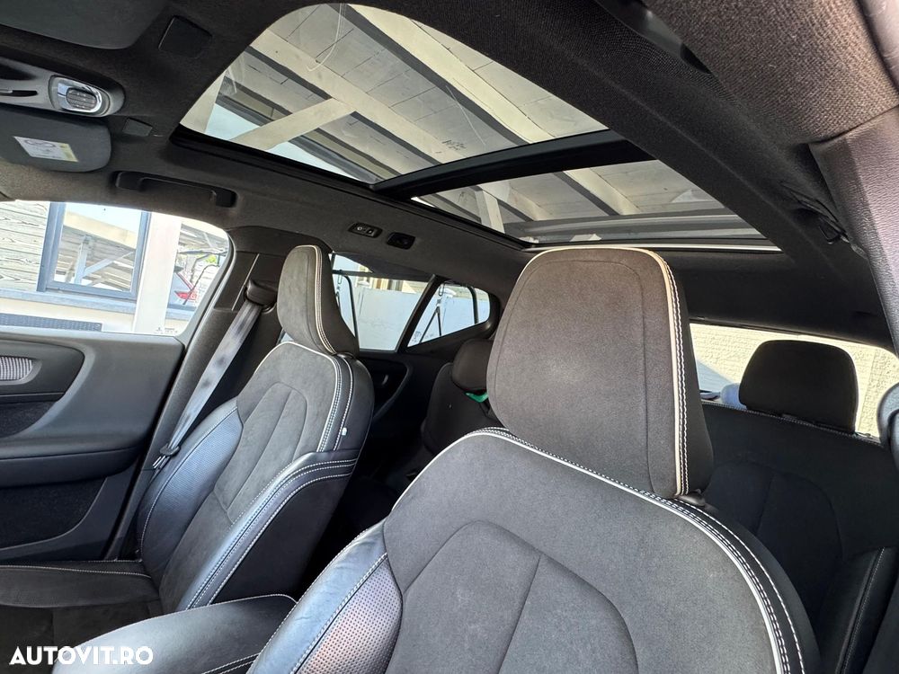 Volvo XC 40 D4 AWD R-Design - 17