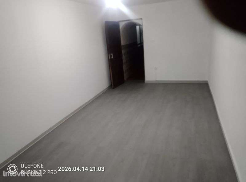 Alugo moradia T3 na freguesia de Palhaça, disponibilidade imediata - Grande imagem: 4/12