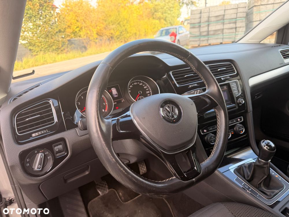 Volkswagen Golf 1.4 TSI BlueMotion Technology Cup - 23