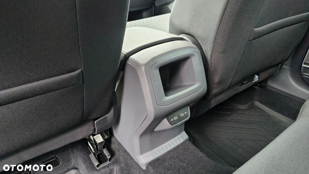 Volkswagen T-Cross - 33