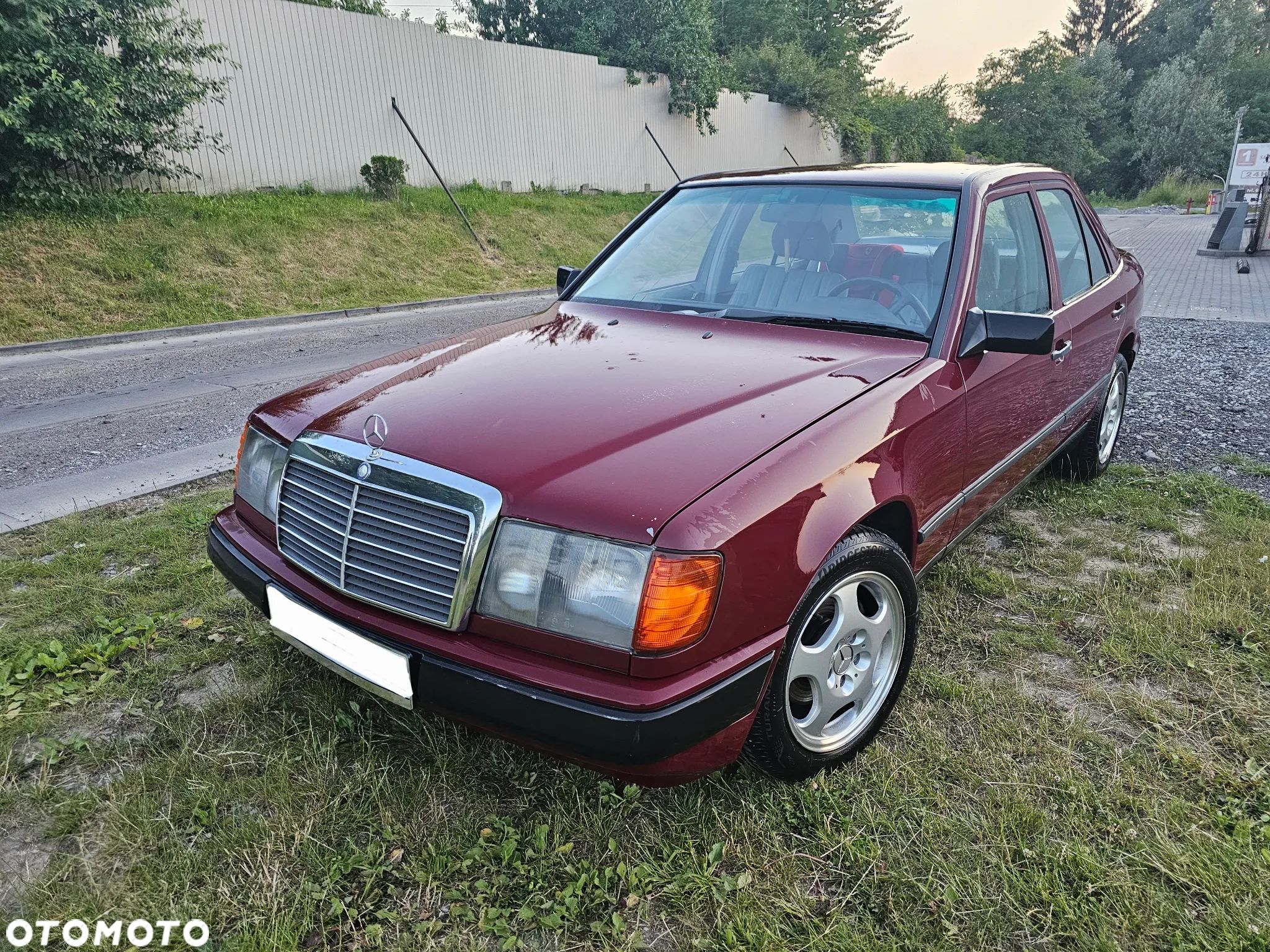 Mercedes-Benz W124 (1984-1993) - 1