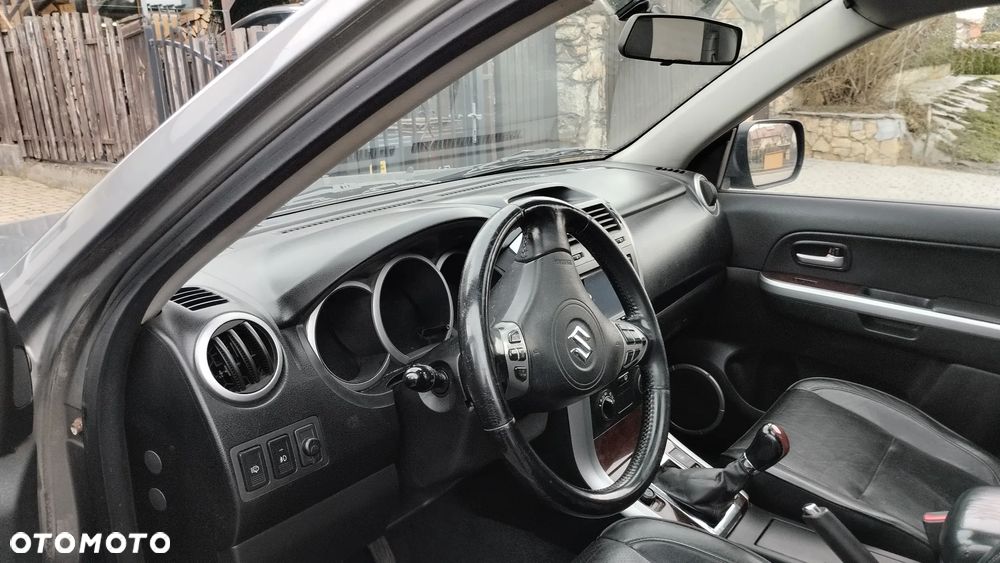 Suzuki Grand Vitara 1.9 DDiS - 2