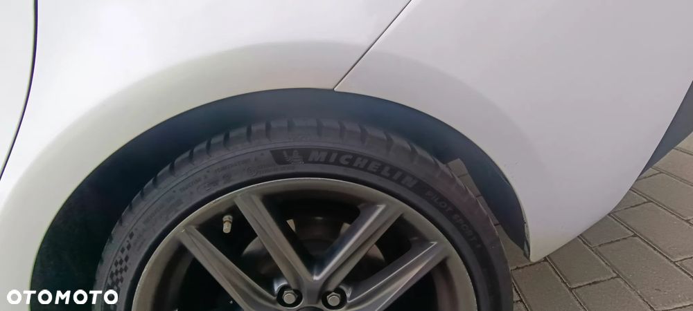 Lexus IS 200t F Sport - 28