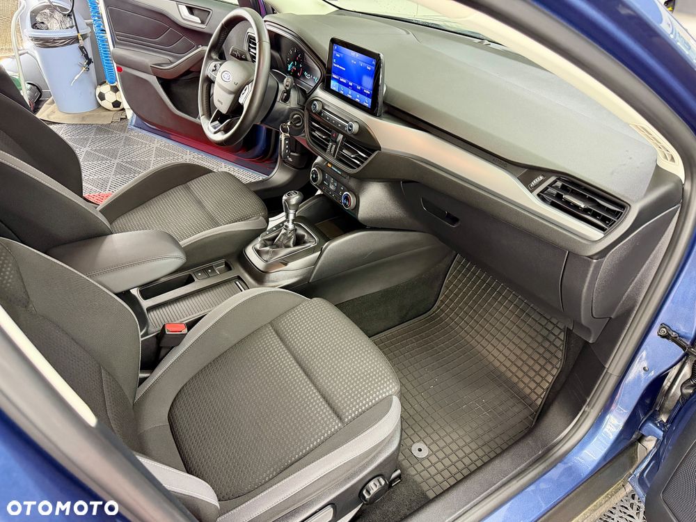 Ford Focus 1.5 EcoBlue STart-Stopp-System TITANIUM - 18