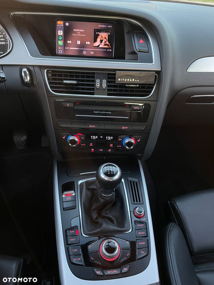 Audi A4 Avant 2.0 TDI Quattro Line - 14