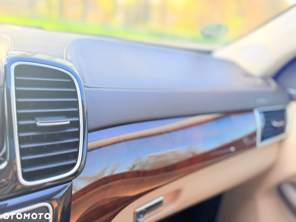 Mercedes-Benz GLE 350 d 4-Matic - 22