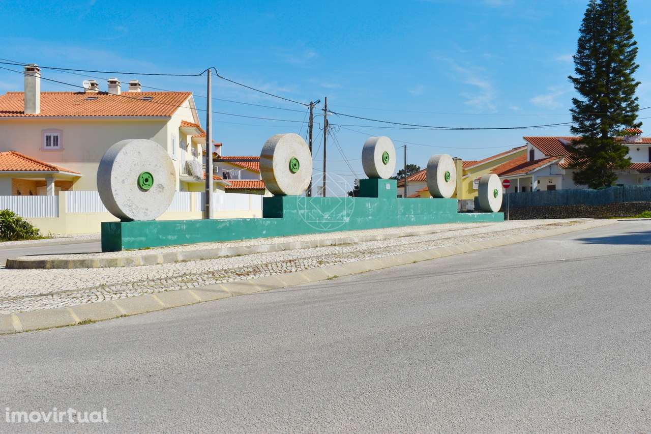 Lote de Terreno para construção de moradia em banda, localizado na Urb - Grande imagem: 4/39