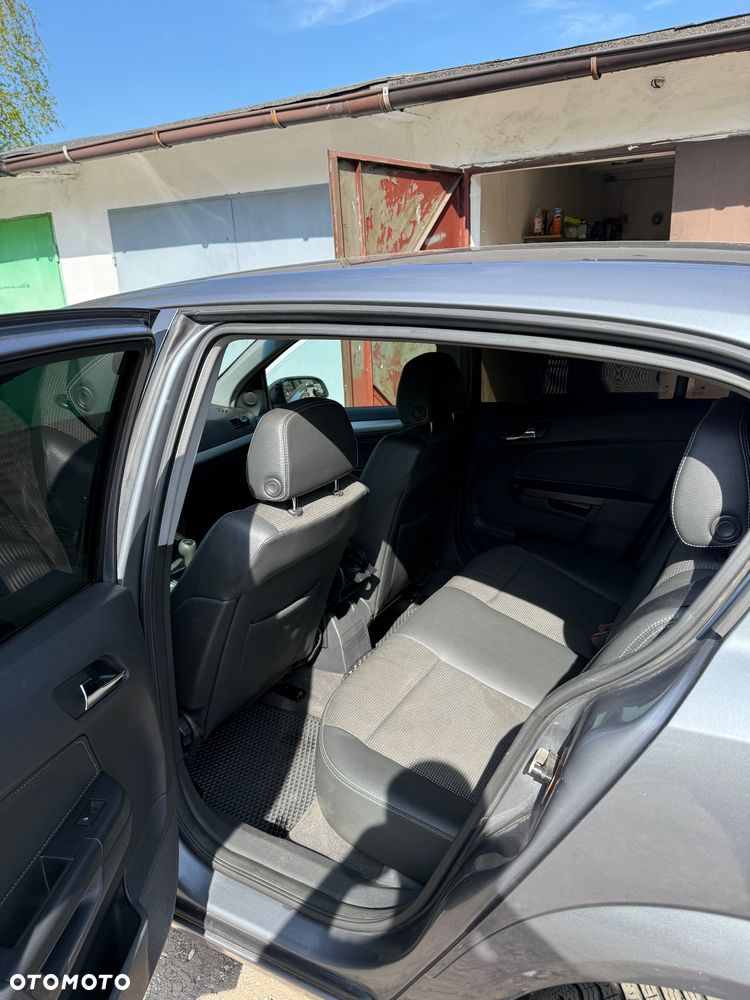 Opel Astra 1.6 Sport - 9