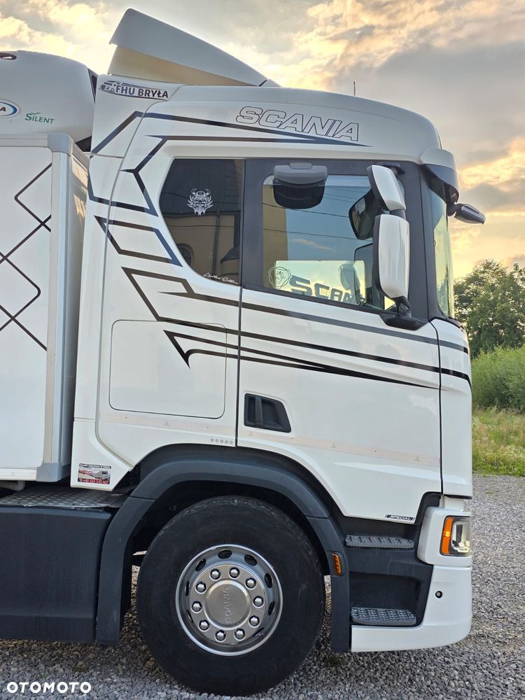 Scania SCANIA R410 / CHŁODNIA / 2020 /  WINDA / BEZ EGR  / TRZECIA OŚ PODNOSZONA ORAZ SKRĘTNA / SPROWADZONY / SYPIALKA / AUTOMAT / 19 PALET / E6 / STAN BARDZO DOBRY - 7