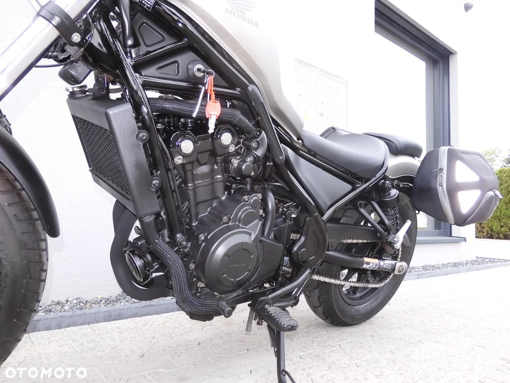 Honda CMX - 25