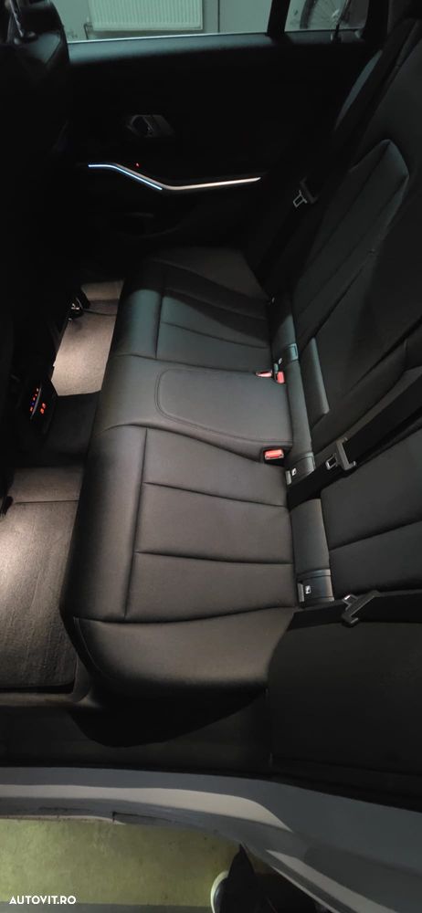 BMW Seria 3 320d xDrive AT MHEV - 6