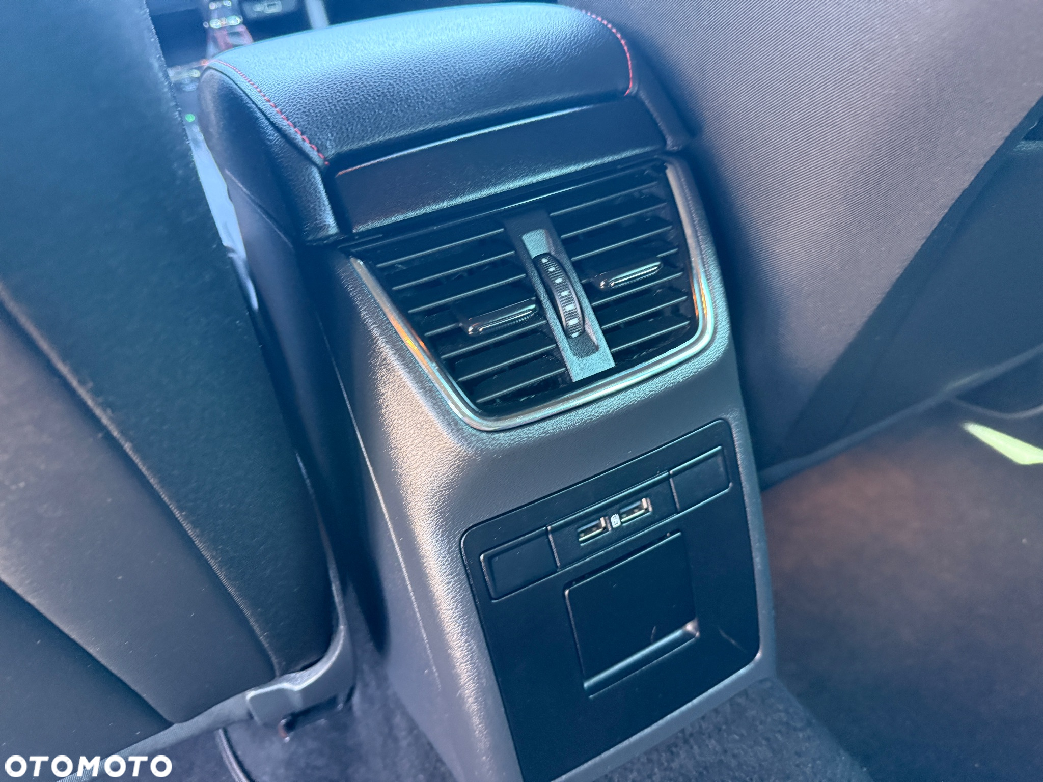 Skoda Octavia 2.0 TDI RS DSG - 16